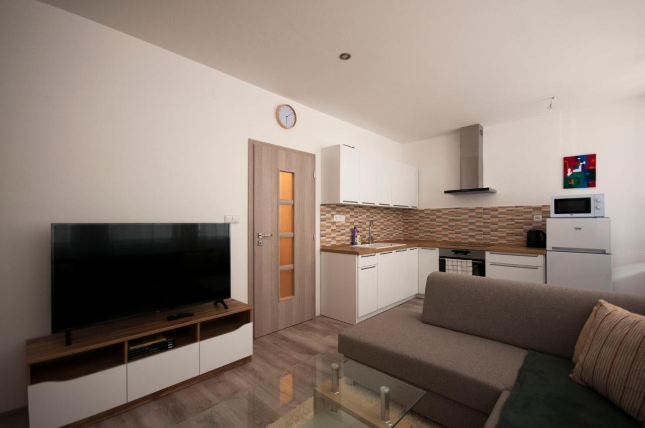 Maytex - V 46m2 Apartmane S Balkonom *